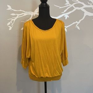 Max Studio Mustard yellow dolman sleeve  top 3/4 sleeve size Medium D18